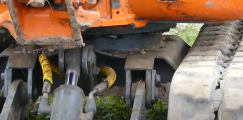 экскаватор Hitachi EX22